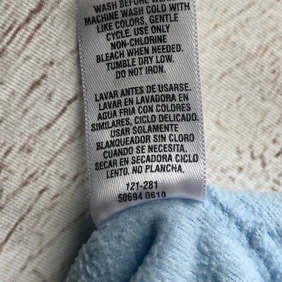 Carter’s 6 Mo Fleece Vest - Picture 4 of 4